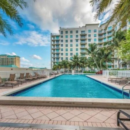 Apartment In Casa Costa Condo!Beach Pass Included Boynton Beach Exteriör bild