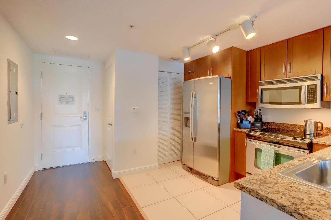 Apartment In Casa Costa Condo!Beach Pass Included Boynton Beach Exteriör bild