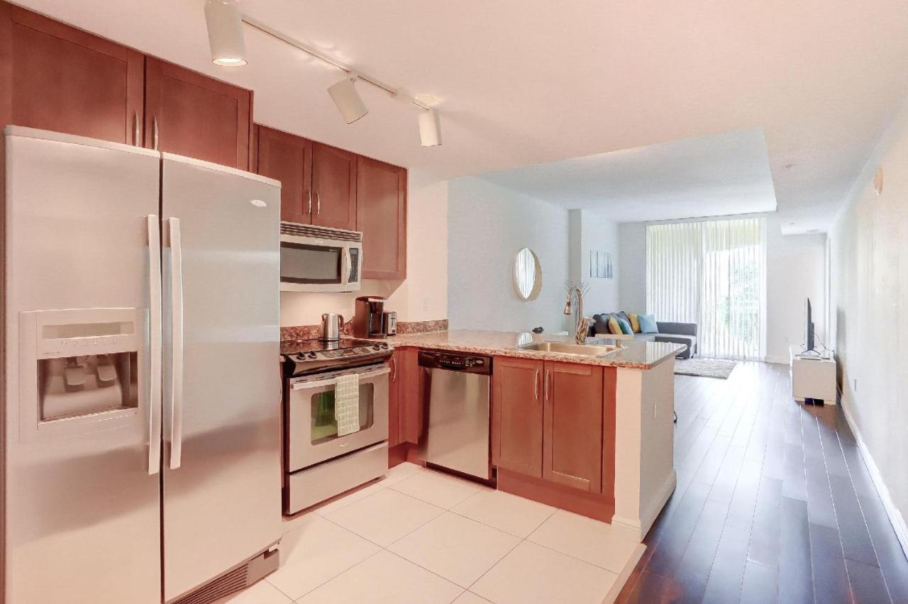 Apartment In Casa Costa Condo!Beach Pass Included Boynton Beach Exteriör bild