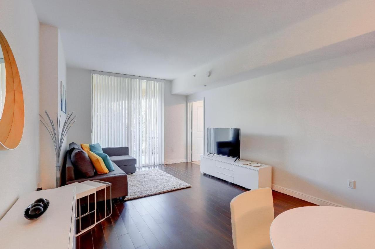 Apartment In Casa Costa Condo!Beach Pass Included Boynton Beach Exteriör bild
